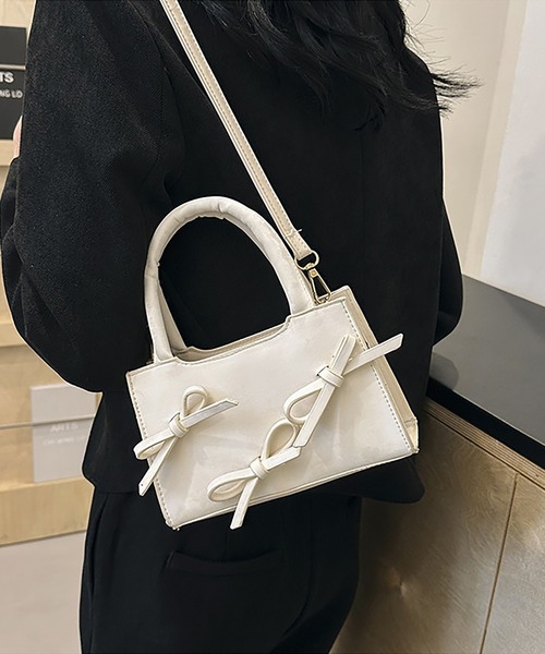 LAFFMO（ラフモ）の「3way リボンショルダーバッグ（ショルダーバッグ・レディース・ブラック/オフホワイト/ピンク/モカ・F）」の2枚目の写真