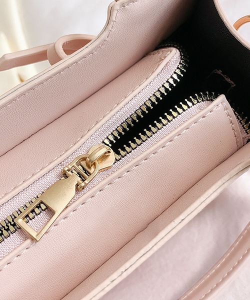 LAFFMO（ラフモ）の「3way リボンショルダーバッグ（ショルダーバッグ・レディース・ブラック/オフホワイト/ピンク/モカ・F）」の9枚目の写真