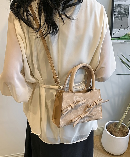 LAFFMO（ラフモ）の「3way リボンショルダーバッグ（ショルダーバッグ・レディース・ブラック/オフホワイト/ピンク/モカ・F）」の20枚目の写真