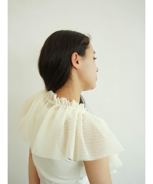 FIKA.(フィーカ)の「Multi ruffle cape(その他トップス・レディース・ブラック/オフホワイト・FREE)」の8枚目の写真