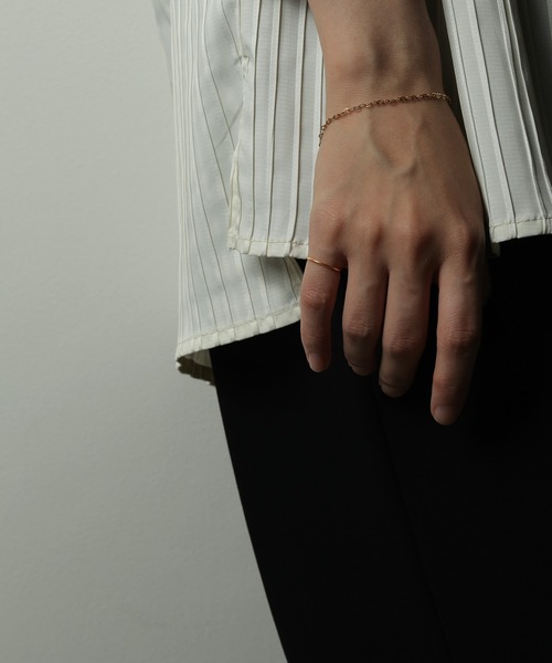 ORLEAN(オルレアン)の「【ORLEAN】ナローラインメタルリング(リング・レディース・シルバー/ゴールド・5号)」の3枚目の写真