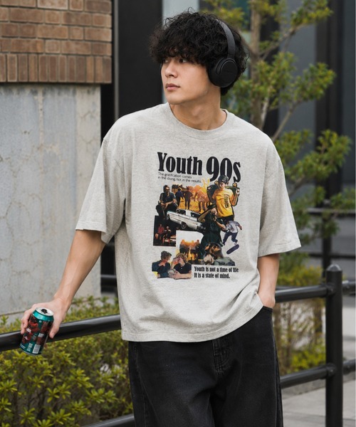 ZIP FIVE(ジップファイブ)の「【ZIP FIVE】 90s クラシカル ストリート グラフィック 半袖 Tシャツ(Tシャツ/カットソー・メンズ・ホワイト/ブラック系/ブラック/ホワイト系/ホワイト系1/ブラウン・MEDIUM/LARGE/X-LARGE)」の3枚目の写真