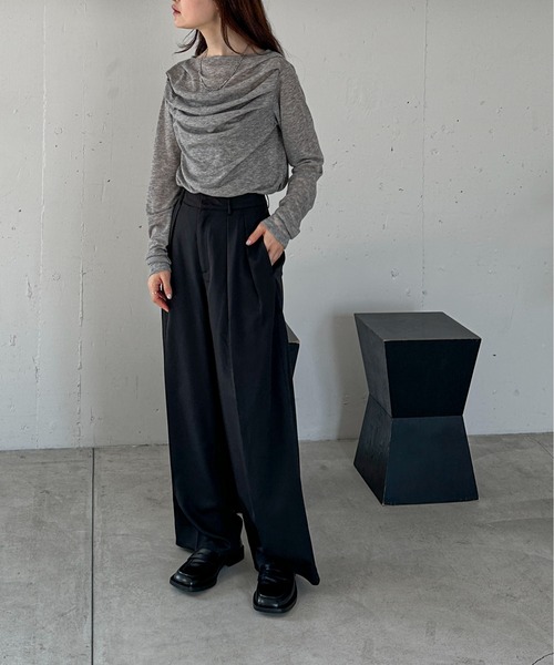 feepur（フェピュール）の「ギャザーボートネックシアーロンTee（Tシャツ/カットソー・レディース・ブラック/グレー/オフホワイト・MEDIUM）」の13枚目の写真