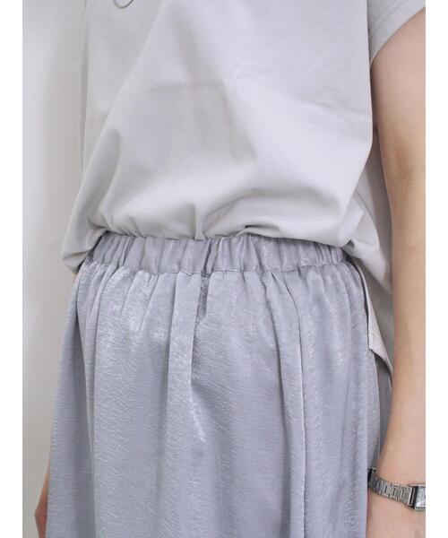 Samansa Mos2 blue（サマンサモスモスブルー）の「メタリックサテンスカート（スカート・レディース・シルバー/ブルー/ブロンズ・F）」の14枚目の写真