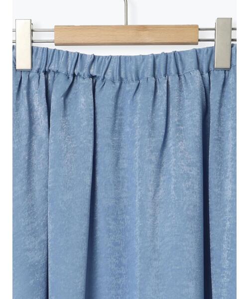 Samansa Mos2 blue（サマンサモスモスブルー）の「メタリックサテンスカート（スカート・レディース・シルバー/ブルー/ブロンズ・F）」の8枚目の写真