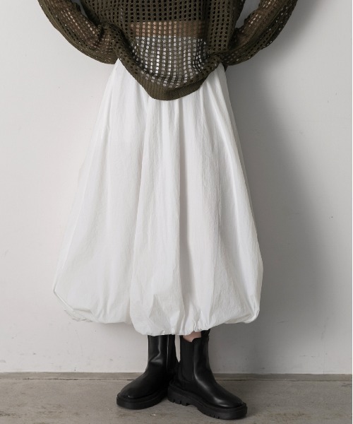 ad thie（アドティエ）の「バルーン ボリューム ロングスカート（スカート・レディース・オフホワイト/ベージュ/ブラック・FREE）」の12枚目の写真