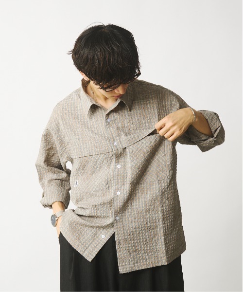 Adoon plain（アドーンプレーン）の「シアサッカーチェックロングシャツ（シャツ/ブラウス・メンズ・ブルー/ブラウン・LARGE/MEDIUM）」の3枚目の写真