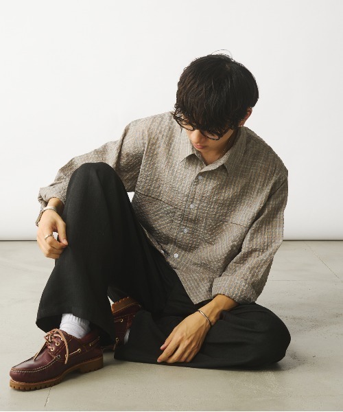 Adoon plain（アドーンプレーン）の「シアサッカーチェックロングシャツ（シャツ/ブラウス・メンズ・ブルー/ブラウン・LARGE/MEDIUM）」の10枚目の写真