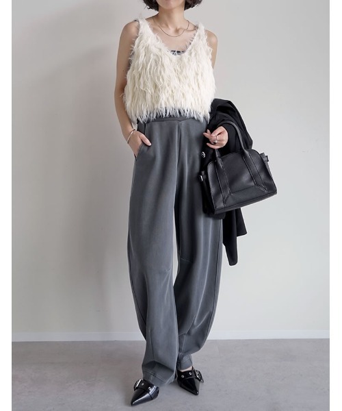 Re:EDIT（リエディ）の「[2024AW SHOES COLLECTION][大きいサイズ有]太ベルトデザインポインテッドトゥミュール（パンプス・レディース・ブラック/ダークブラウン/レッド系その他・SMALL/MEDIUM/LARGE/X-LARGE）」の13枚目の写真