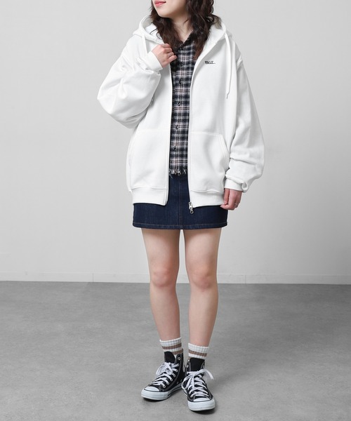 セール】【YALE】 ワンポイント カレッジロゴ 刺繍 長袖 ジップ