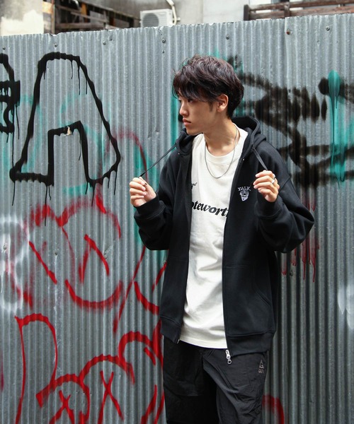 セール】【YALE】 ワンポイント カレッジロゴ 刺繍 長袖 ジップ