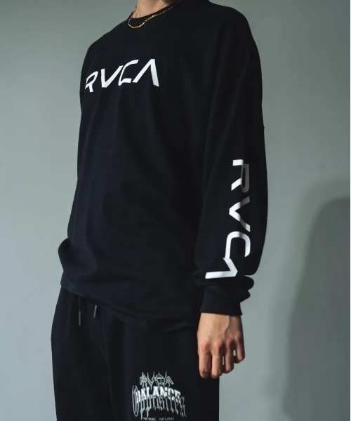 RVCA（ルーカ）の「RVCA メンズ BIG RVCA LT ロンＴ 【2024年秋冬モデル】/ルーカ長袖バックプリントビッグシルエットロゴロンT（Tシャツ/カットソー・メンズ・ホワイト/ブルー系その他/グリーン系その他/ブラック・SMALL/MEDIUM/LARGE/X-LARGE）」の10枚目の写真