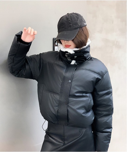gossip!ロサンゼルス(ゴシップロサンゼルス)の「Y2K フロントベルト中綿ショートブルゾン(ブルゾン・レディース・ブラック/ブラウン・M/S)」の6枚目の写真
