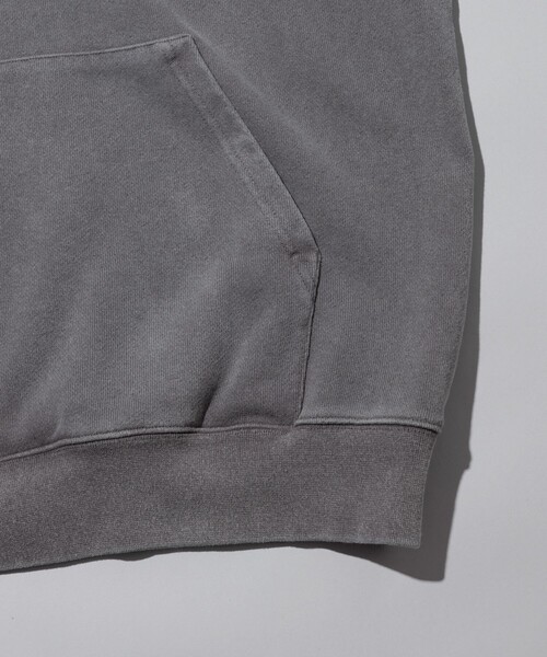 FREAK'S STORE(フリークスストア)の「FREAK’S STORE/フリークスストア HEAVY WEIGHT HOODIE 15oz アシッド加工/ヘビーウェイト フーディー/15オンス/リラックスフィット/USAコットン(パーカー・メンズ・カーキ/オフホワイト/チャコール・MEDIUM/LARGE/SMALL)」の9枚目の写真