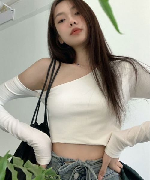 kirakiraShop（キラキラショップ）の「ワンショルダー ショート丈 ロング スリーブ トップス（シャツ/ブラウス・レディース・グレー/パープル/ホワイト/ブラック・FREE）」の9枚目の写真