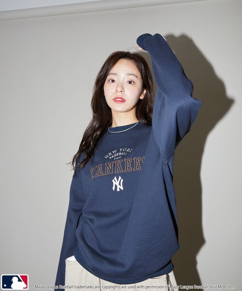 PUBLUX(パブリュクス)の「PUBLUX/パブリュクス MLB 刺繍 ロゴスウェット 限定展開(スウェット・レディース・グレー/チャコールグレー/ネイビー・フリ-)」の14枚目の写真