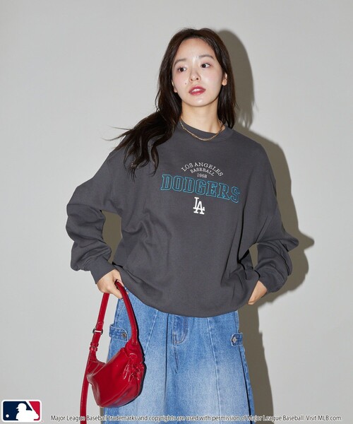 PUBLUX(パブリュクス)の「PUBLUX/パブリュクス MLB 刺繍 ロゴスウェット 限定展開(スウェット・レディース・グレー/チャコールグレー/ネイビー・フリ-)」の18枚目の写真