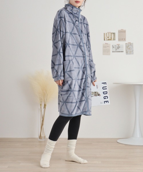 FUNALIVE（ファンアライブ）の「ブランケットローブミディ丈（ガウン/バスローブ・レディース・アイボリー系/ネイビー系/イエロー/パープル/ベージュ系/ピンク系・FREE）」の15枚目の写真