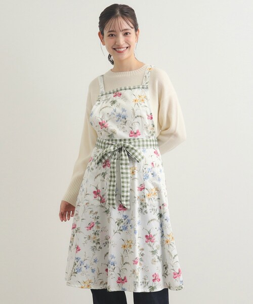 LAURA ASHLEY（ローラアシュレイ）の「ポピー メドウ柄 エプロン（エプロン・レディース・アイボリー系/ライトグレー系・00）」の4枚目の写真