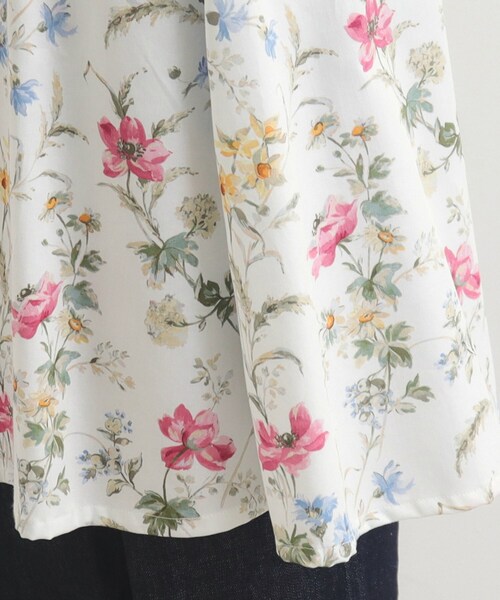 LAURA ASHLEY（ローラアシュレイ）の「ポピー メドウ柄 エプロン（エプロン・レディース・アイボリー系/ライトグレー系・00）」の19枚目の写真