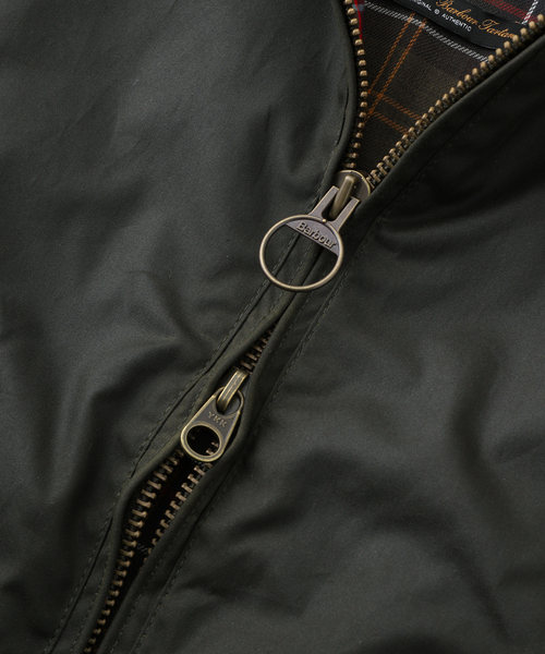 Barbour(バブアー)の「Barbour × BARACUTA wax jacket(ブルゾン・メンズ・ダークグリーン/ブラック・SMALL/MEDIUM)」の7枚目の写真