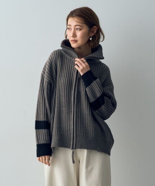 Editt by YECCA VECCA（エディットバイイェッカヴェッカ）の「スタンドネックZIPニット（ニット/セーター・レディース・ブラック/杢グレー/ダークベージュ・FREE）」の22枚目の写真