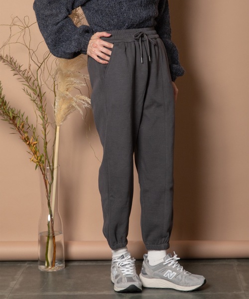 Bou Jeloud（ブージュルード）の「ｽｳｪｯﾄﾊﾟﾝﾂ（スウェットパンツ・レディース・ブラック/アイボリー/チャコールグレー・38）」の19枚目の写真