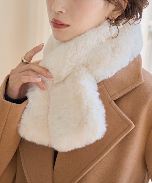 KOBE LETTUCE（コウベレタス）の「フェイクファーミニティペット（マフラー・レディース・ブルー/ベージュ/ライトグレー/チャコール/モカ/アイボリー・FREE）」の12枚目の写真