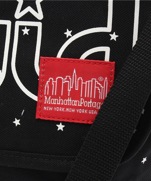 Manhattan Portage（マンハッタンポーテージ）の「【VERY11月号掲載】XGS × Manhattan Portage MESSENGER BAG STARS（ショルダーバッグ・キッズ・ブラック・ONE SIZE）」の4枚目の写真
