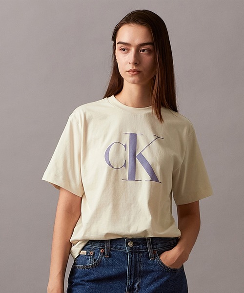 【 】カジュアルスタイル/CKロゴTシャツ カルバン クライン Calvin Klein トップス Tシャツ 半袖