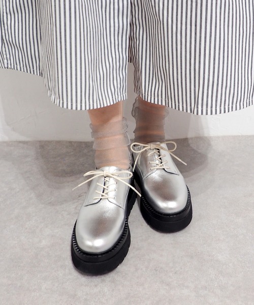 cava cava（サヴァサヴァ）の「厚底レースアップシューズ　7420193（ドレスシューズ・レディース・ブラック/シルバー・22.5cm/24.5cm/24cm/23.5cm/23cm）」の2枚目の写真