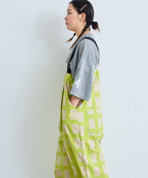 MARKEY'S（マーキーズ）の「ツイル総柄エヴォルブサロペット/おとな（サロペット/オーバーオール・レディース・ブラック/イエロー/ピンク・160cm）」の10枚目の写真