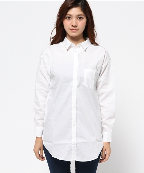 AZUL by moussy（アズールバイマウジー）の「ブロード長袖チュニックシャツ（シャツ/ブラウス・レディース・ダークネイビー/オフホワイト・SMALL/LARGE/MEDIUM）」の3枚目の写真