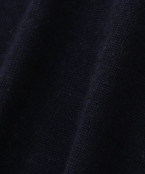 ETRE TOKYO（エトレトウキョウ）の「SANTEシルクカシミヤVネックニットプルオーバー（ニット/セーター・レディース・ブルー/オフホワイト/ネイビー・FREE）」の17枚目の写真