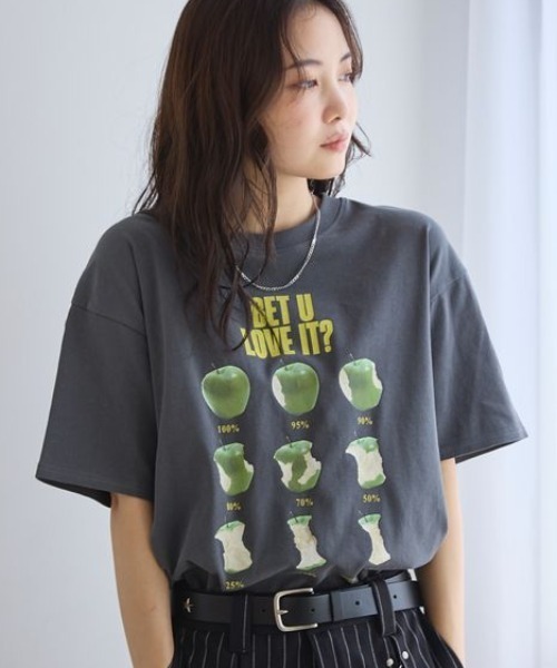 PBLIM（ページボーイリム）の「《UNISEX》ラインアップルTシャツ（Tシャツ/カットソー・レディース・オートミール/ネイビー/チャコールグレー/オフホワイト・SMALL/MEDIUM/LARGE）」の9枚目の写真