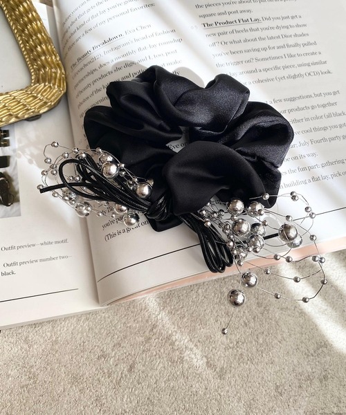 tone（トーン）の「pur chouchou/メタリック ワイヤー リボンシュシュ P4438（シュシュ・レディース・シルバー/ブラック・FREE）」の2枚目の写真