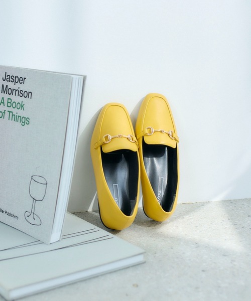 noyau（ノヤウ）の「スクエアトゥビット付きヒールローファー（ローファー・レディース・イエロー/シルバー/ブラック/アイボリー・22.5cm/23cm/23.5cm/24cm/24.5cm）」の3枚目の写真