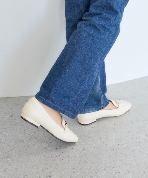 noyau（ノヤウ）の「スクエアトゥビット付きヒールローファー（ローファー・レディース・イエロー/シルバー/ブラック/アイボリー・22.5cm/23cm/23.5cm/24cm/24.5cm）」の7枚目の写真