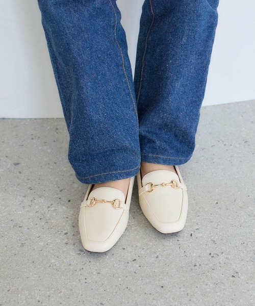 noyau（ノヤウ）の「スクエアトゥビット付きヒールローファー（ローファー・レディース・イエロー/シルバー/ブラック/アイボリー・22.5cm/23cm/23.5cm/24cm/24.5cm）」の8枚目の写真