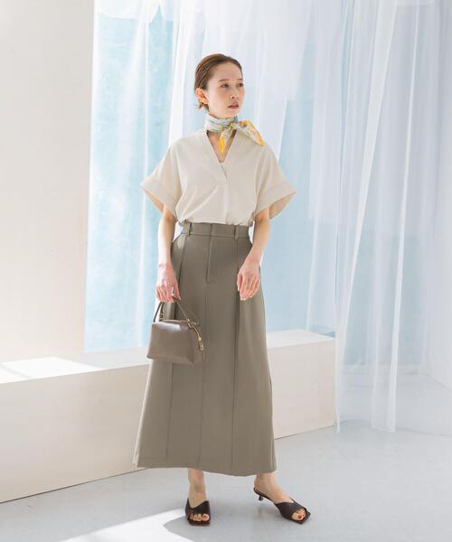 URBAN RESEARCH ROSSO WOMEN（アーバンリサーチ　ロッソ）の「『WEB/一部店舗限定』『撥水』バンドカラープルオーバー（シャツ/ブラウス・レディース・オフホワイト/ブラック・FREE）」の13枚目の写真