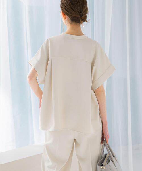 URBAN RESEARCH ROSSO WOMEN（アーバンリサーチ　ロッソ）の「『WEB/一部店舗限定』『撥水』バンドカラープルオーバー（シャツ/ブラウス・レディース・オフホワイト/ブラック・FREE）」の15枚目の写真