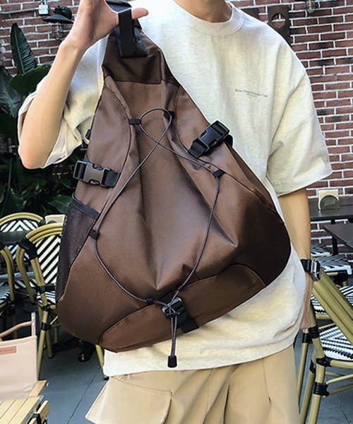 ナイロン スリングバッグ 斜め掛けバッグ ワンショルダー ボディ