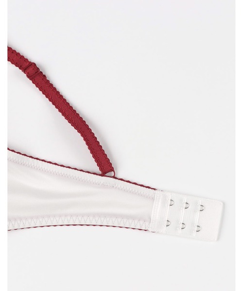 Wing Lesiage(ウイングレシアージュ)の「「2120シリーズ」 ブラジャー(ブラジャー・レディース・イエロー/ネイビー/サックスブルー系/ライトピンク/アイボリー/ピンク系その他/クリーム/ホワイト系その他/ライトパープル・F65/F80/D75/D70/D65/F75/F70/E80/E75/E70/E65/D80)」の19枚目の写真