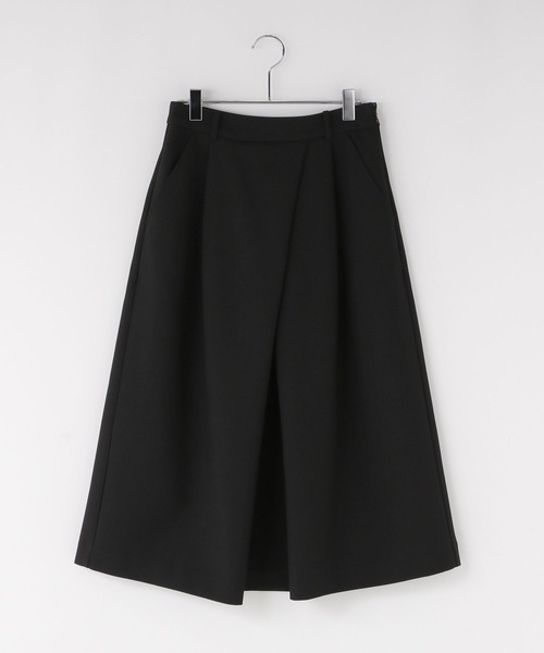 yuw(ユウ)の「フロントタックスカート 328038(スカート・レディース・アイボリー/ブラック・LARGE/MEDIUM)」の3枚目の写真