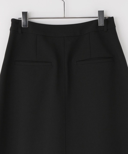 yuw(ユウ)の「フロントタックスカート 328038(スカート・レディース・アイボリー/ブラック・LARGE/MEDIUM)」の16枚目の写真