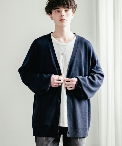 Rocky Monroe（ロッキーモンロー）の「接触冷感 UVカット オーバーサイズ 無地 アーガイル柄 チェック柄 Vネックハイゲージサマーニット長袖カーディガン（カーディガン/ボレロ・メンズ・ブラック系1/ブラック/ネイビー/アイボリー/ブルー/チャコールグレー/ベージュ系/ブラック系/ブルー系・L/M/XL）」の7枚目の写真