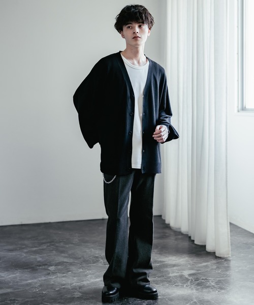 Rocky Monroe（ロッキーモンロー）の「接触冷感 UVカット オーバーサイズ 無地 アーガイル柄 チェック柄 Vネックハイゲージサマーニット長袖カーディガン（カーディガン/ボレロ・メンズ・ブラック系1/ブラック/ネイビー/アイボリー/ブルー/チャコールグレー/ベージュ系/ブラック系/ブルー系・L/M/XL）」の17枚目の写真