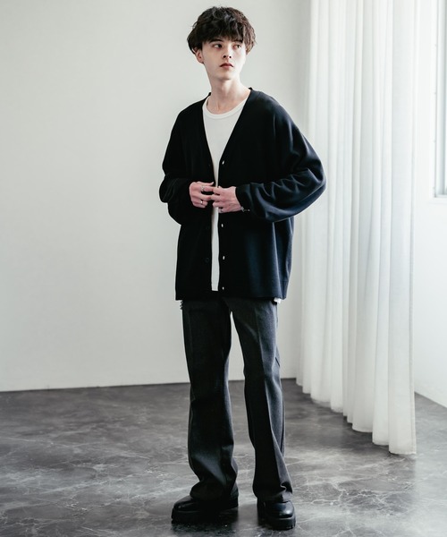 Rocky Monroe（ロッキーモンロー）の「接触冷感 UVカット オーバーサイズ 無地 アーガイル柄 チェック柄 Vネックハイゲージサマーニット長袖カーディガン（カーディガン/ボレロ・メンズ・ブラック系1/ブラック/ネイビー/アイボリー/ブルー/チャコールグレー/ベージュ系/ブラック系/ブルー系・L/M/XL）」の18枚目の写真