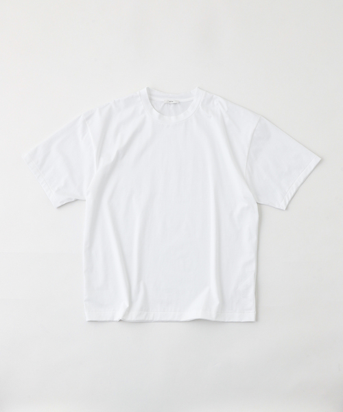 ATON(エイトン)の「ATON (エイトン) SUVIN 60/2 OVERSIZED T-SHIRT KKAGGM0015(Tシャツ/カットソー・メンズ・ホワイト/ボルドー/グリーン/ブラック/ベージュ・6/4/2)」の2枚目の写真
