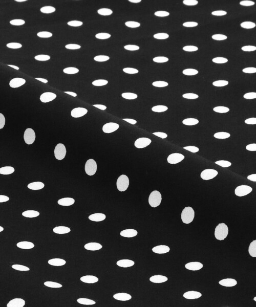 UNITED ARROWS（ユナイテッドアローズ）の「コットン ドット ハンカチ（バンダナ/スカーフ・メンズ・ブラック/ネイビー・FREE）」の9枚目の写真